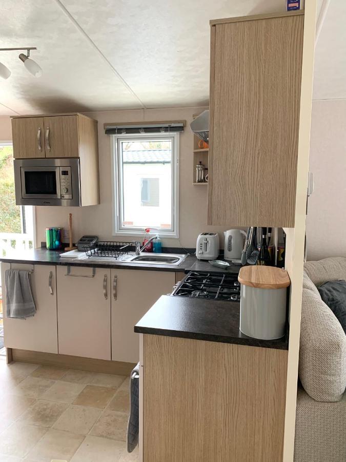 Mollys Retreat Pet Friendly Three Bed Caravan With Small Garden Newquay Bay Resort Quieter Area Of Park Eksteriør bilde