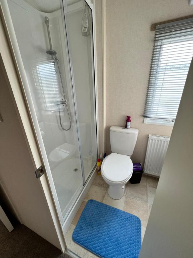 Mollys Retreat Pet Friendly Three Bed Caravan With Small Garden Newquay Bay Resort Quieter Area Of Park Eksteriør bilde